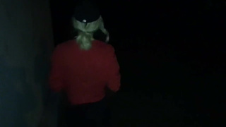 Любительский минет от блондинки закончился трахом